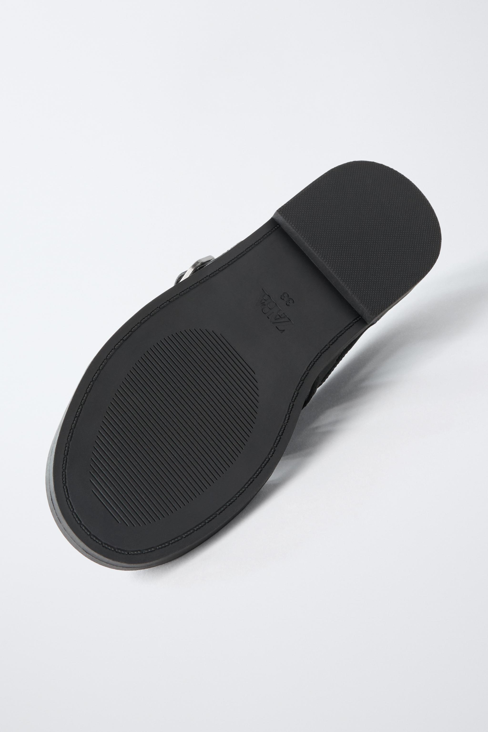 BUCKLED FISHERMAN SANDALS